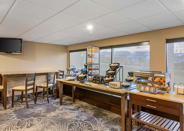 Best Western Plus Landmark Inn